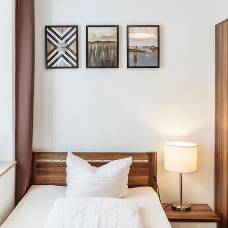 Greenpartment Boardinghouse Neustadt Нойштадт-ан-дер-Донау Экстерьер фото